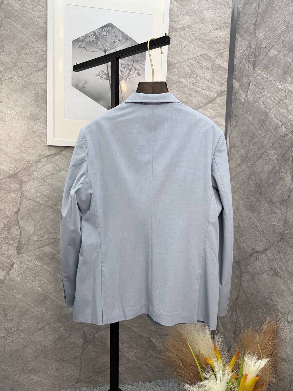 Льняной костюм Kiton