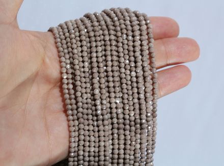 Фианиты матовые 3мм, огранка (нить бусин)