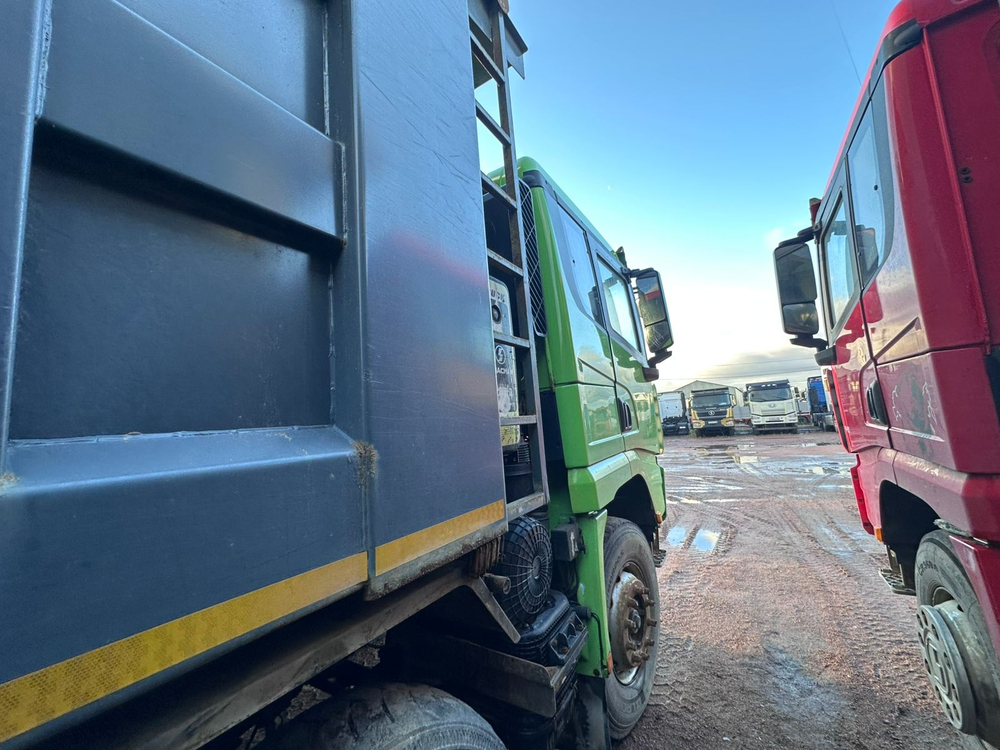 Shacman (Shaanxi) SX* 8x4 Самосвал SX33186W366C (Дизельный, 10,8 л, 441 л.с., МТ)