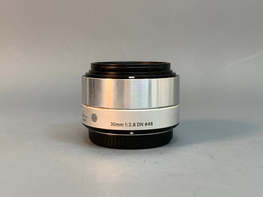 Sigma AF 30mm 2.8 DN mft Micro 4\3