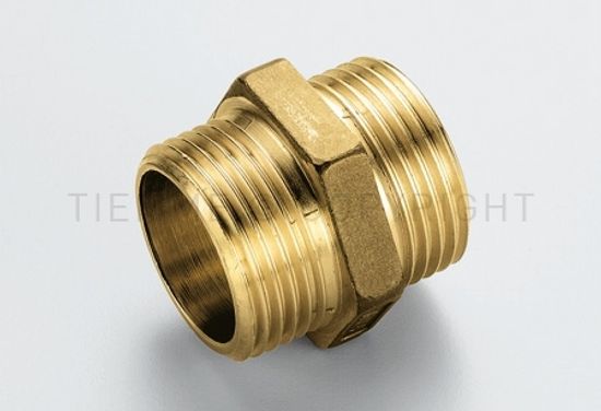 Ниппель латунный переходной Tiemme 1"1/4x1" НР/НР с наружной резьбой фитинг 1500044