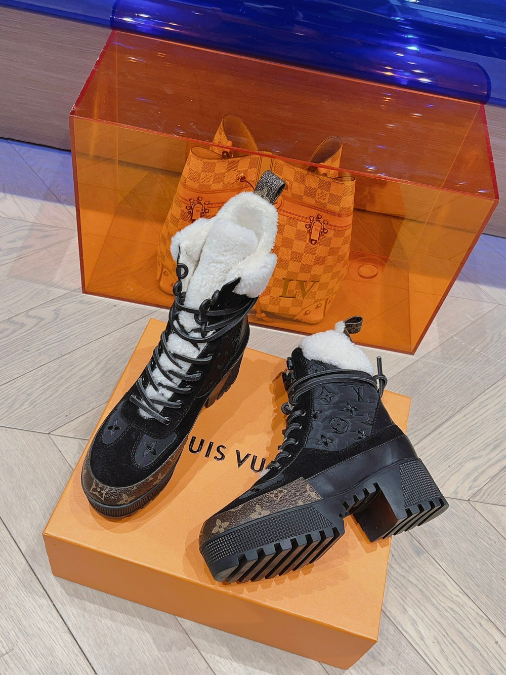 Louis Vuitton Laureate Desert Boot