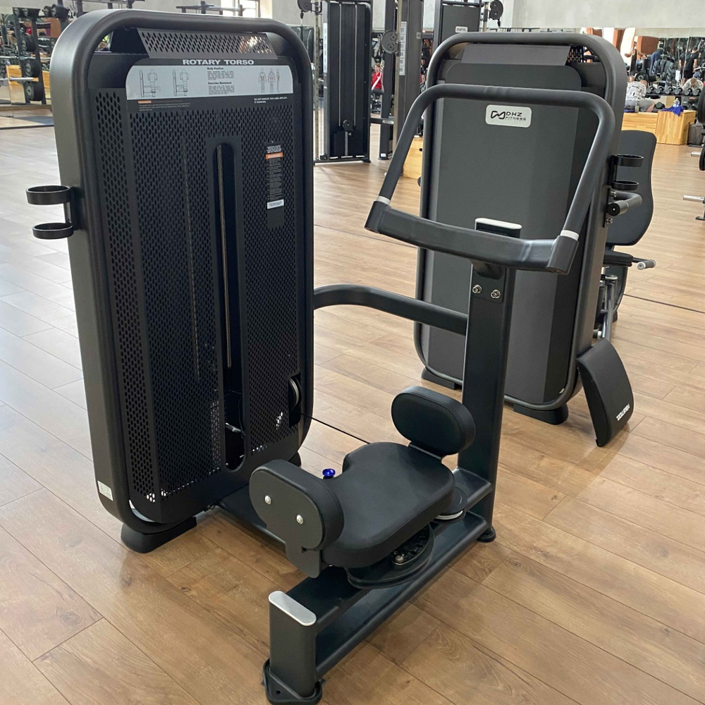 E7018JZ Вращение торса. Стек 95 кг