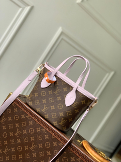 Louis Vuitton Neverfull Bandouliere Inside Out BB