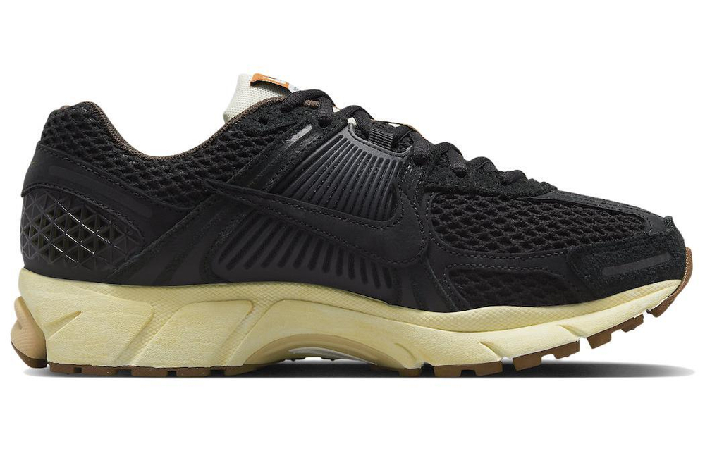 Zoom vomero 5 black 2025