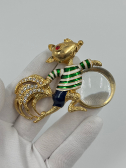 Брошь Белка Trifari