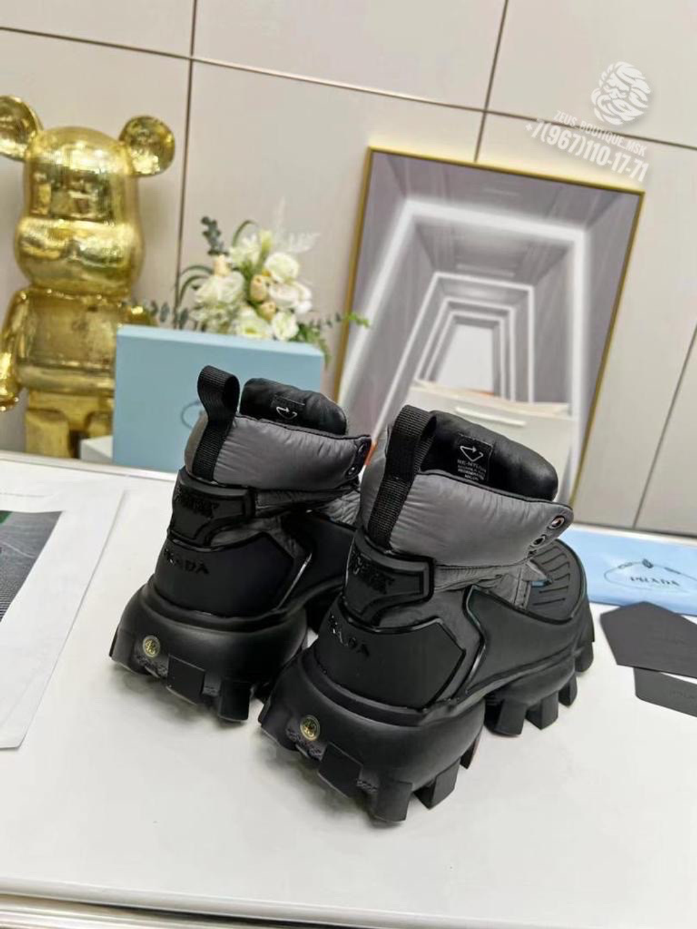 Кроссовки Prada