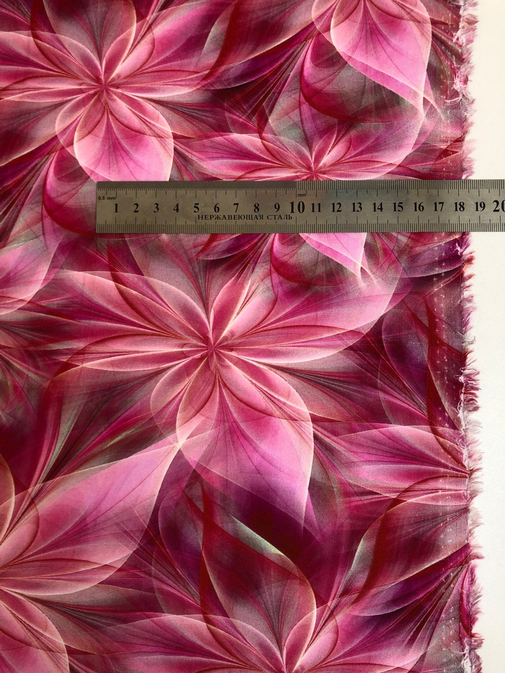 Штапель принт цветы розовый св./фуксия D1C4