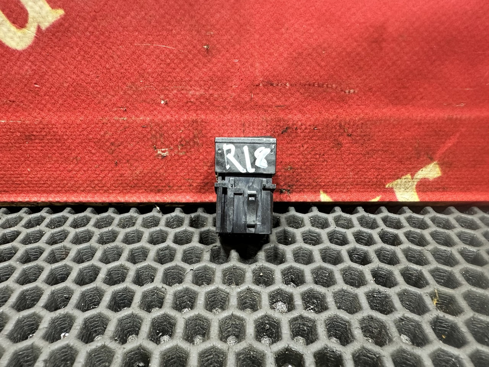 Кнопка блокировки дифференциала