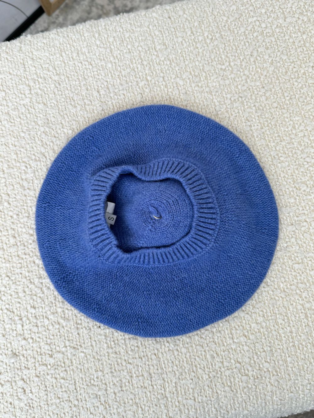 Новый кашемировый берет Migle Cashmere, 104