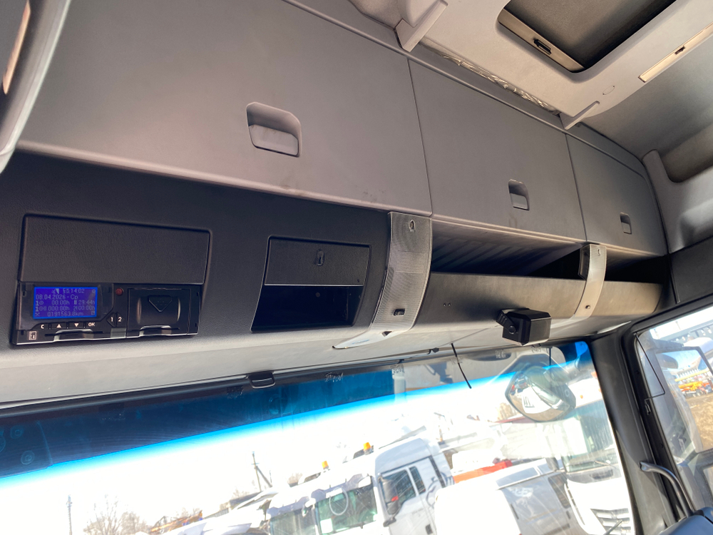 SITRAK C7H 4x2 Седельный тягач ZZ4186V361HE (Дизельный, 12,4 л, 480 л.с., АТ)