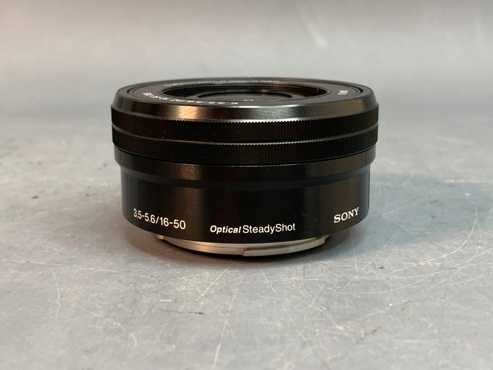 Sony ZV-E10 Kit 16-50mm 560 кадров