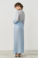 Блуза с разрезами