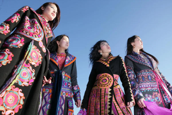 В показе «Этномода тюркского мира» в Казахстане будет представлена коллекция туркменской национальной одежды
