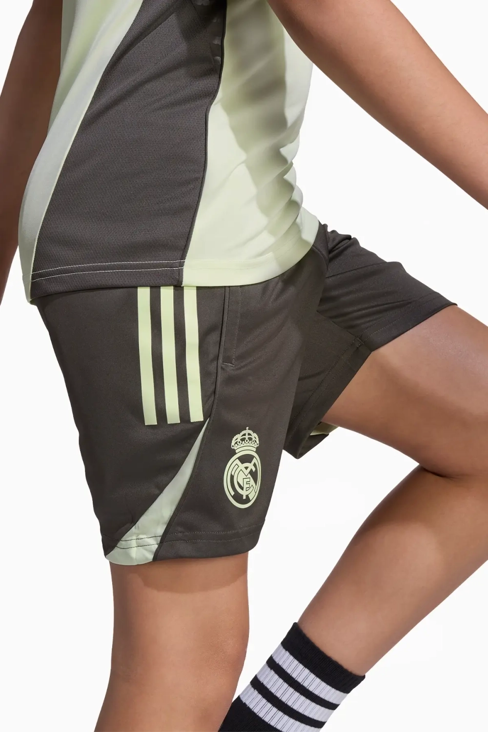 Шорты adidas Real Madrid 25/26 Training Competition Junior - зеленый