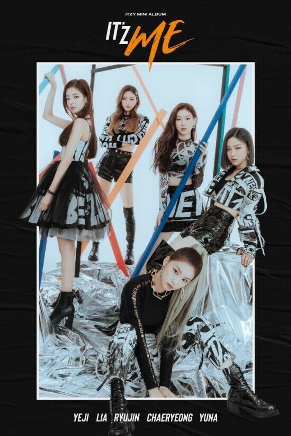 Альбом ITZY - It'z Me 2nd Mini Album RANDOM Version
