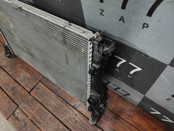 Радиатор двигателя Mercedes V-Class (W447) 14-нв Б/У Оригинал A4475010001