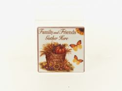 Фигурка декоративная (магнит) "Осенний каприз" 5,5*5,5*0,5см. (4вида) (min12) (керамика) (подарочная