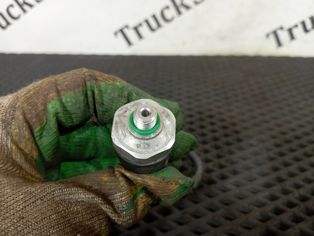 Датчик давления системы кондиционирования 2023г