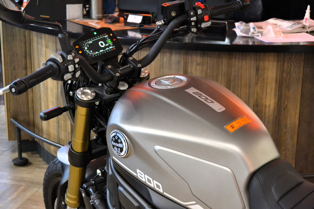 Benelli Leoncino 800 (2023)