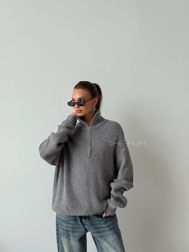 Серый свитер на молнии