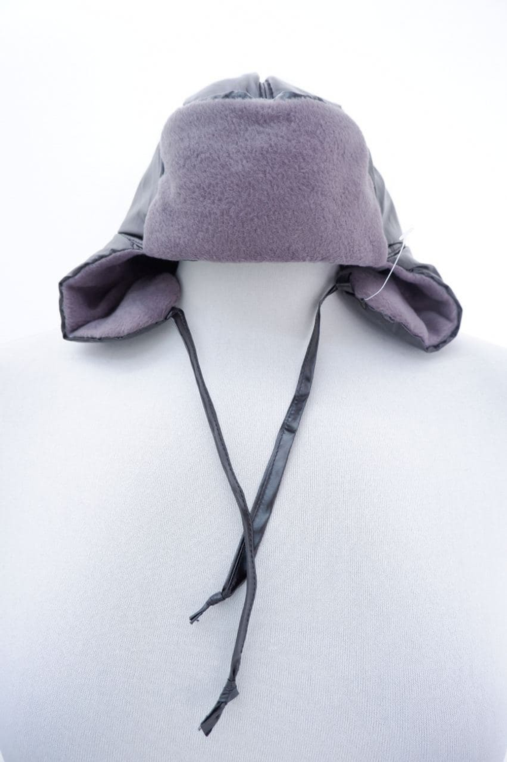 Шапка модная на 3 года, новая