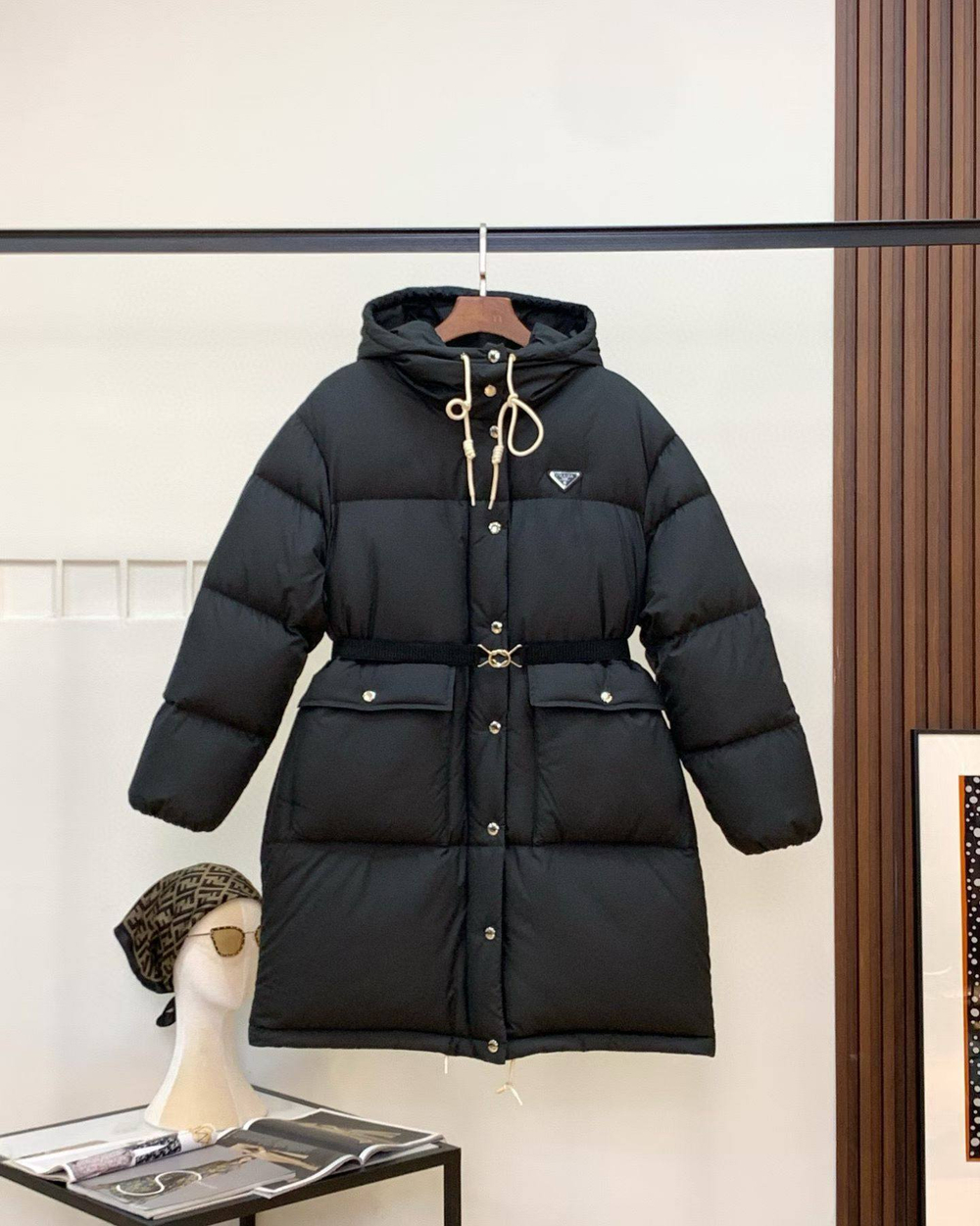 Пуховик Prada