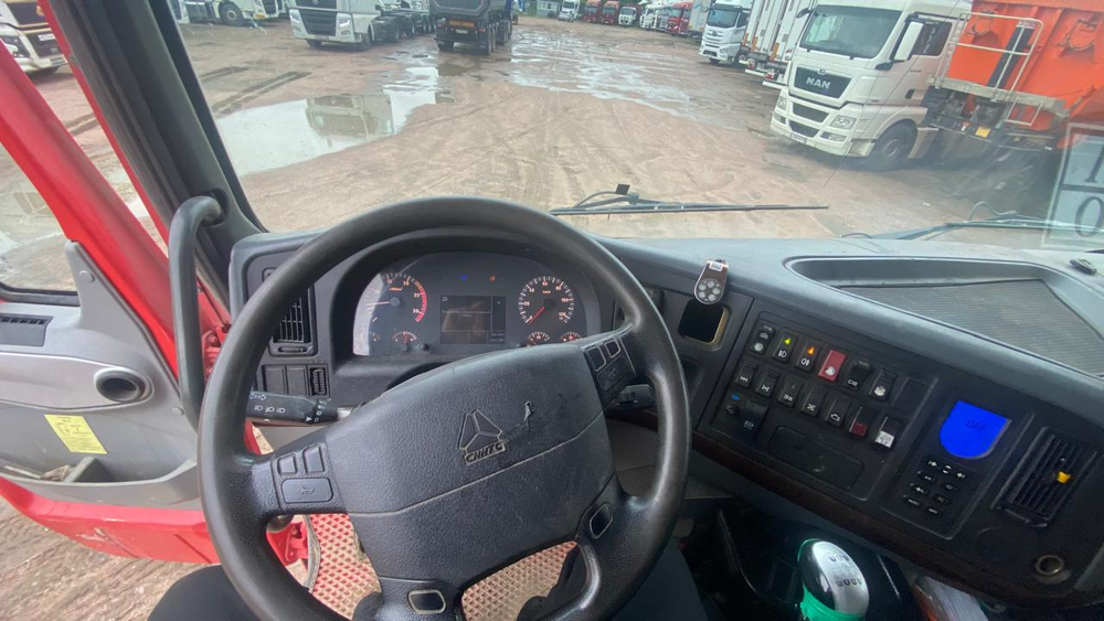 Howo ZZ* 6x4 Самосвал ZZ3327S3847E (Дизельный, 9,7 л, 373 л.с., МТ)