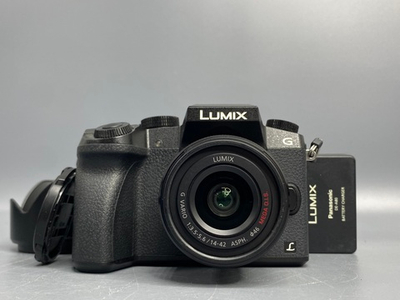 Panasonic Lumix DMC-G7 Kit 14-42mm 900 кадров
