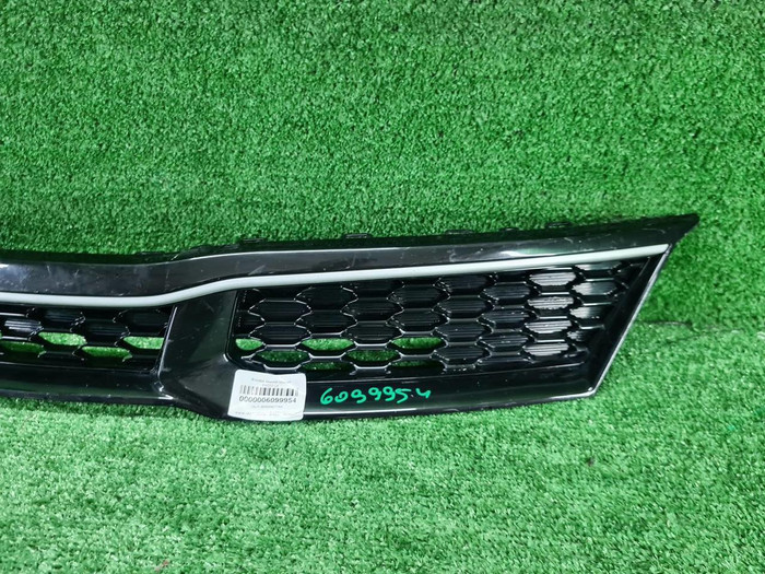 Решетка радиатора Kia Rio 4 X (2020-н.в.)