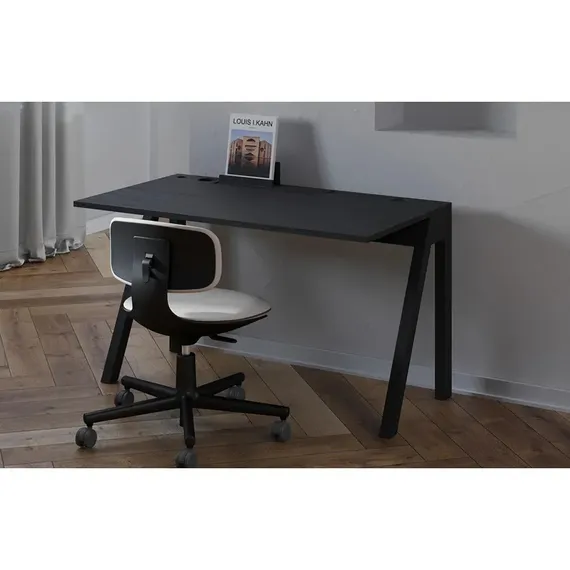 Письменный стол Plane L, черный дуб