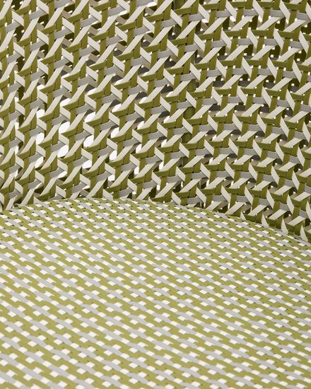 Подвесное кресло Saliga зеленого цвета из алюминия и искусственного ротанга