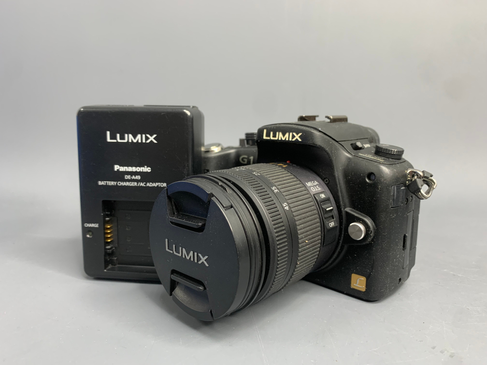 Panasonic Lumix DMC-G1 Kit 14–45mm f/3.5–5.6