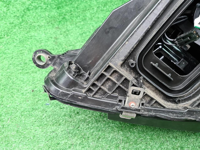 Фара правая Mercedes GLE V167 (2018-2024) LED