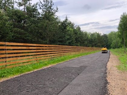 Фотогалерея продолжающегося благоустройства подъездной дороги к коттеджному посёлку «Усадьба Романово»