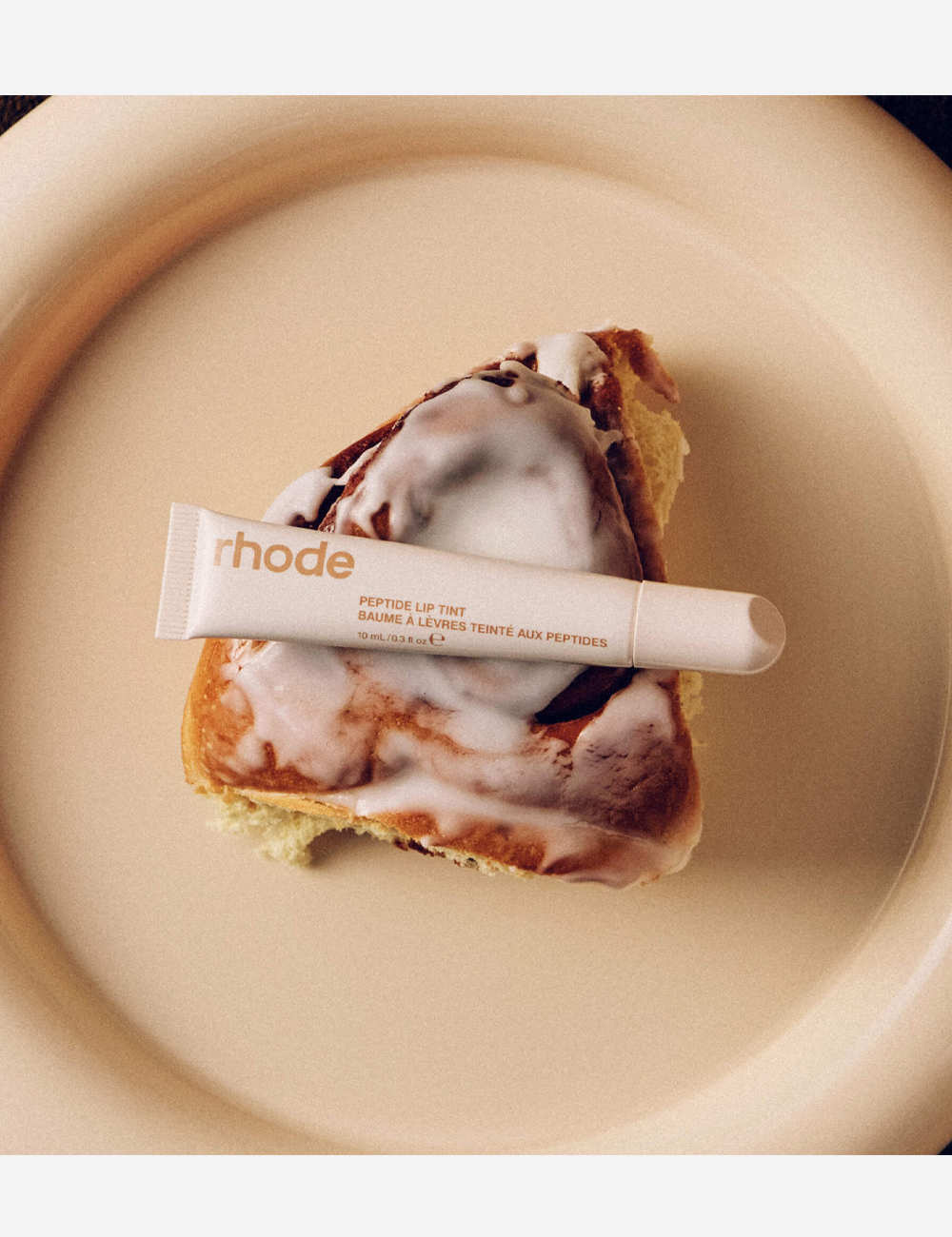 rhode peptide lip tint cinnamon roll по самой выгодной цене