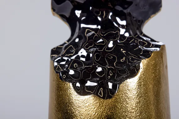 Ваза для цветов "Абстракция" золото