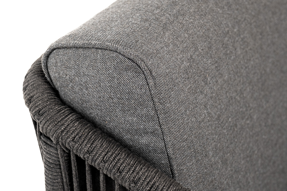 "Канны" кресло плетеное из роупа, каркас алюминий темно-серый (RAL7024) муар, роуп темно-серый круглый, ткань темно-серая 027