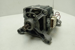 WMSD7105 кт157 Двигатель для стиральной машины Hotpoint-Ariston WMSD7105 б/у