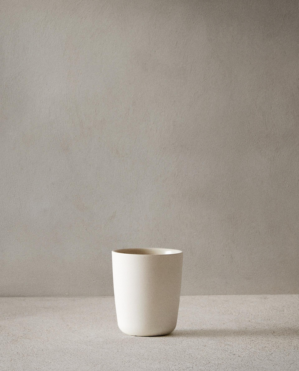 Zara Home чашка из фарфора, цвет бежевый, 9 см · 3265/402