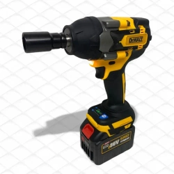 Гайковерт DEWALT ударный бесщеточный аккумуляторный 700 ньютон 2 АКБ