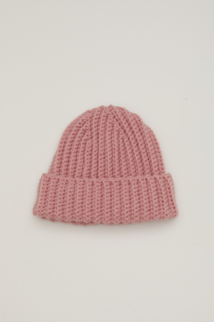 Шапка-бини розового цвета