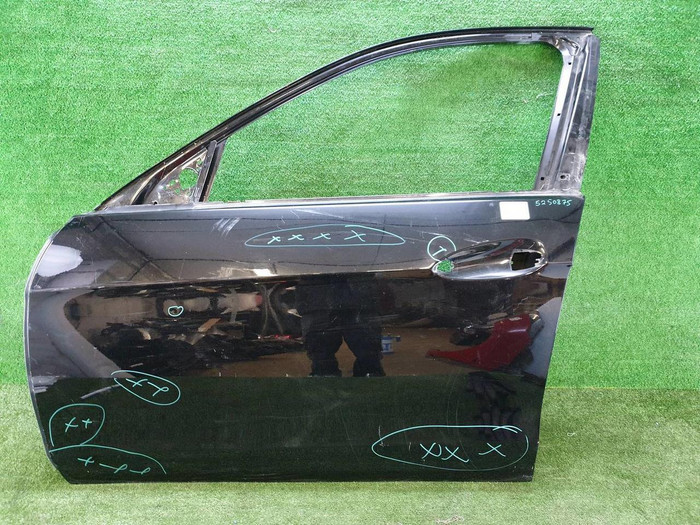 Дверь передняя левая Mercedes E W212 (2009-2016)