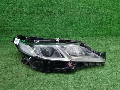 Фара правая Toyota Camry xv70 (2017-н.в.) LED