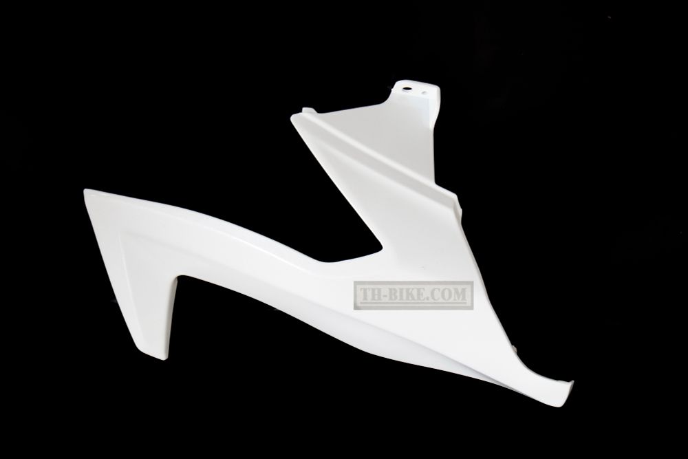 64251-MJE-D40ZC.  COVER, L. HEADLIGHT. PEARL METALLOID WHITE (NHA96P). Visor CB650F