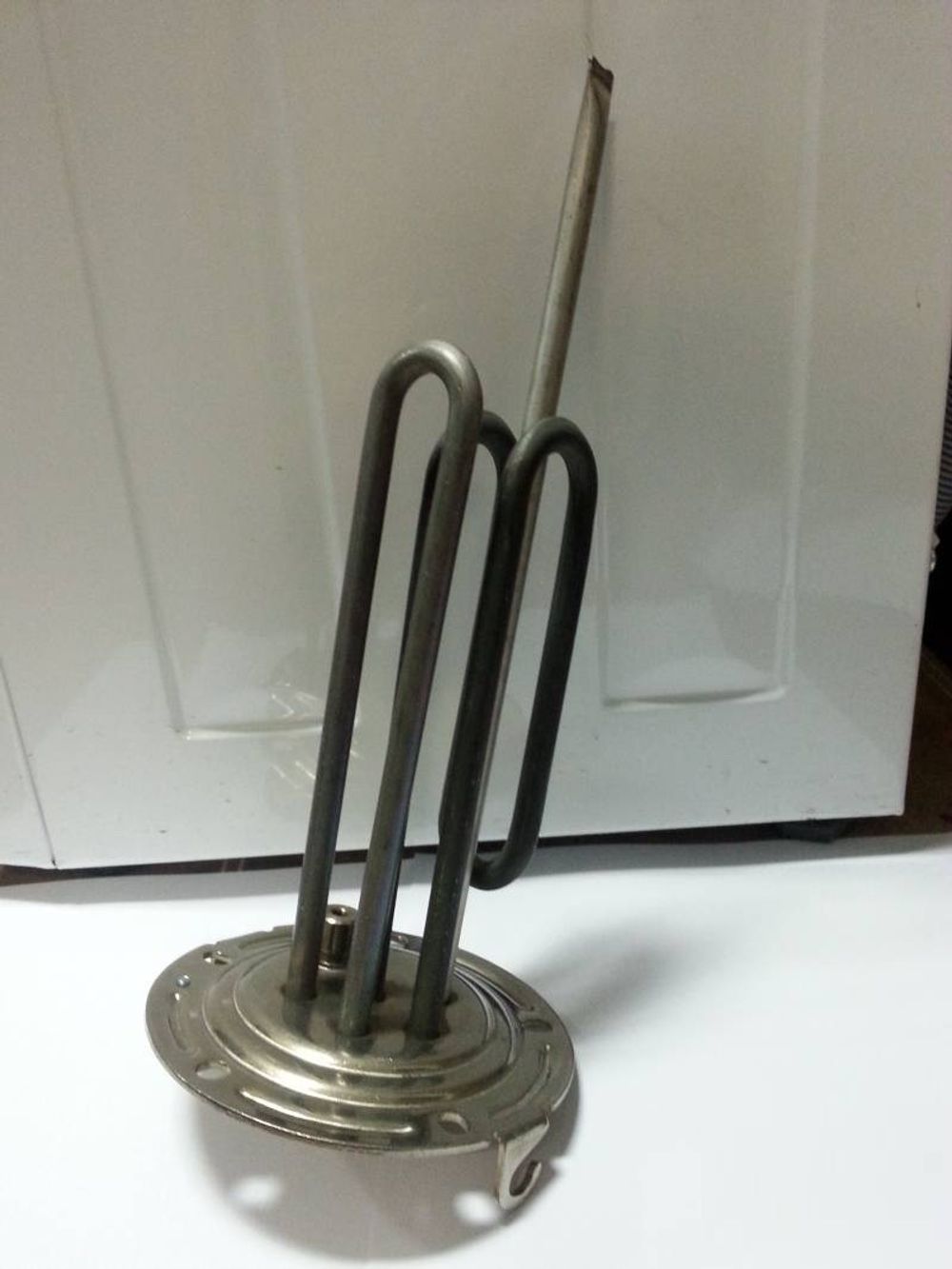 Нагревательный элемент (ТЭН) для водонагревателя Ariston (Аристон) 65151746 - анод М5