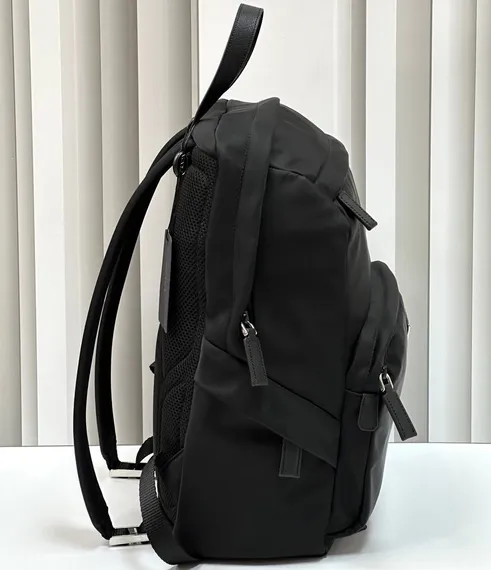 Рюкзак Prada Re-nylon и сафьяновой кожи, черный