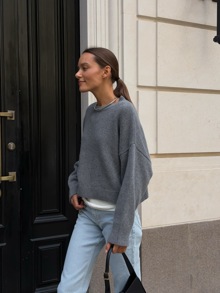 Джемпер из шерсти укороченный серый