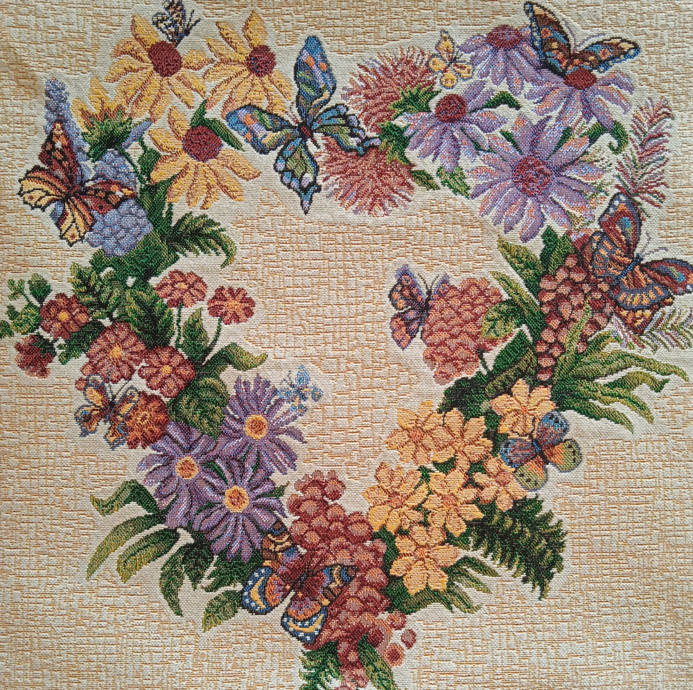 Декоративный гобеленовый чехол Веночек 47х47