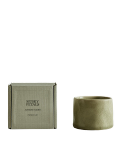 Zara Home Свеча ароматическая Musky Petals 150 г, растительный воск, аромат цветочный древесный, Розовый